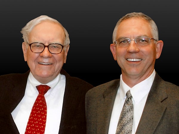 Foto von Warren Buffett und Glenn Smith
