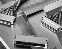 TE Connectivity Nanominiatur DUALOBE® Steckverbinder (ummantelt)